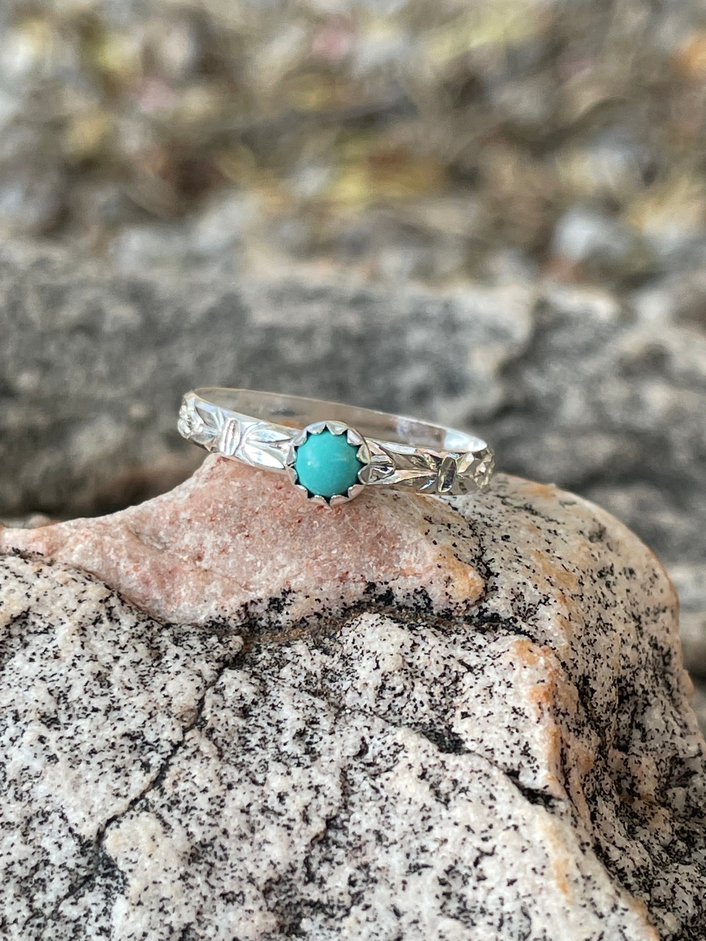 4mm turquoise flower ring